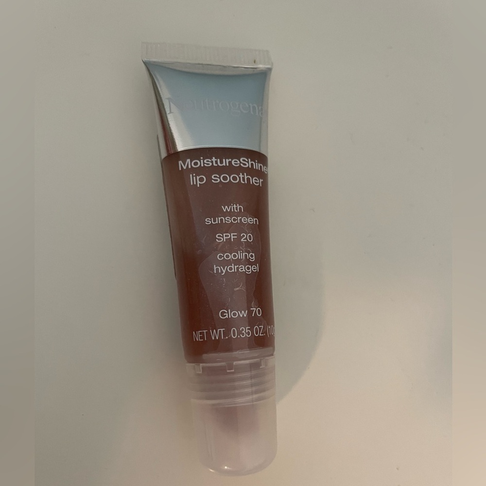 Neutrogena MoistureShine Lip Soother